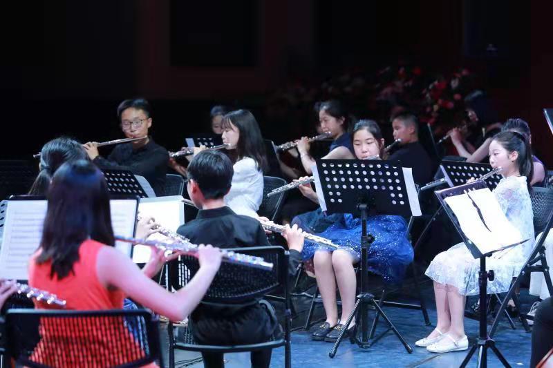 音乐大师排行_国际音乐大师彼得·利兹的中国“琴”缘(2)