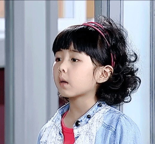 出道15年19岁的张子枫被吹上天她配吗