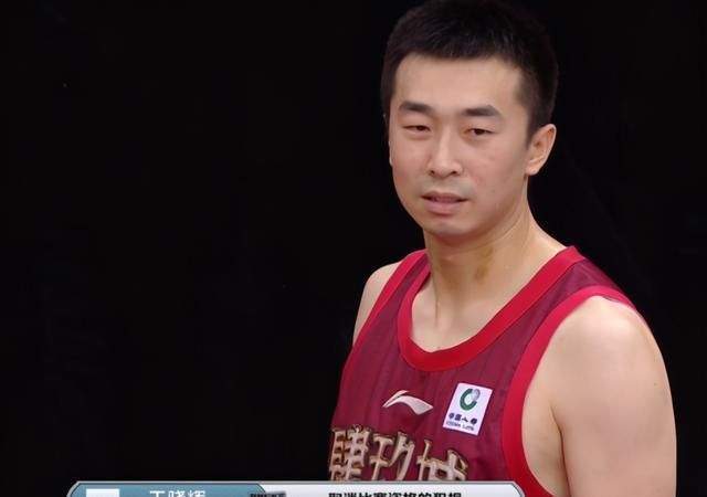 CBA“重磅”续约：北京男篮续约王骁辉，其他19队慌了吗？