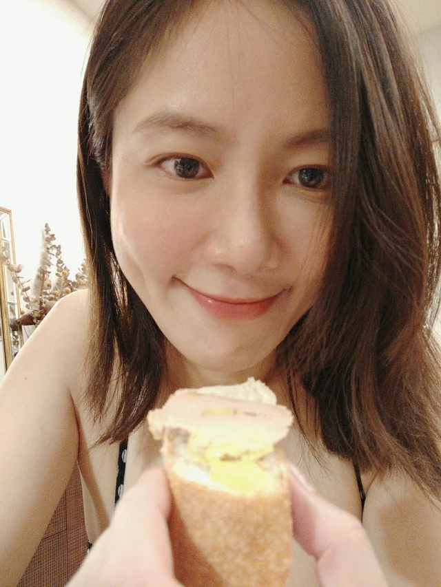 与selina前夫分手后,尹馨迎首个生日,接种内地疫苗残剂当礼物