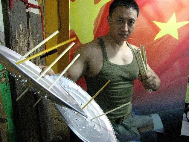 习武的李旭知道自己要用实力来说话,他潜心学习,把一切精力放在训练上