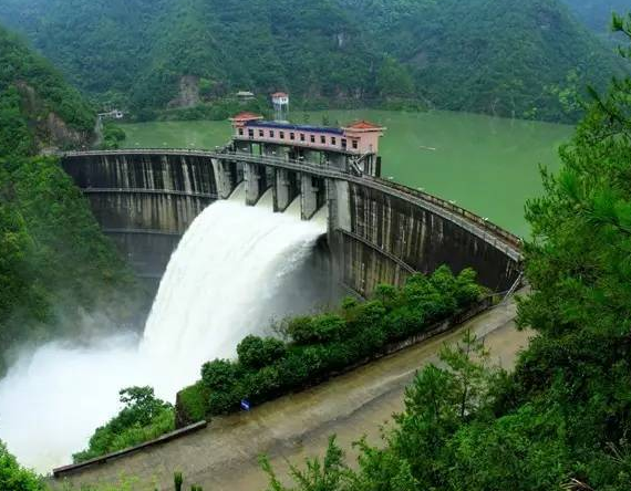 贵州一地为给工厂供水,专门修建水一座水库,工程施工期22个月