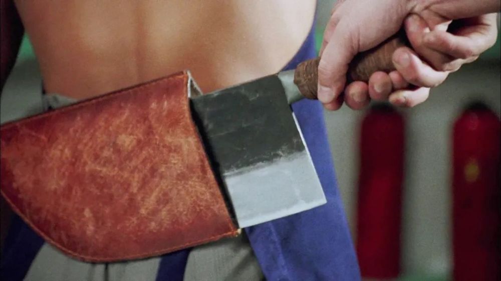 国产007的杀猪刀大内密探零零发的菜刀是同一把吗