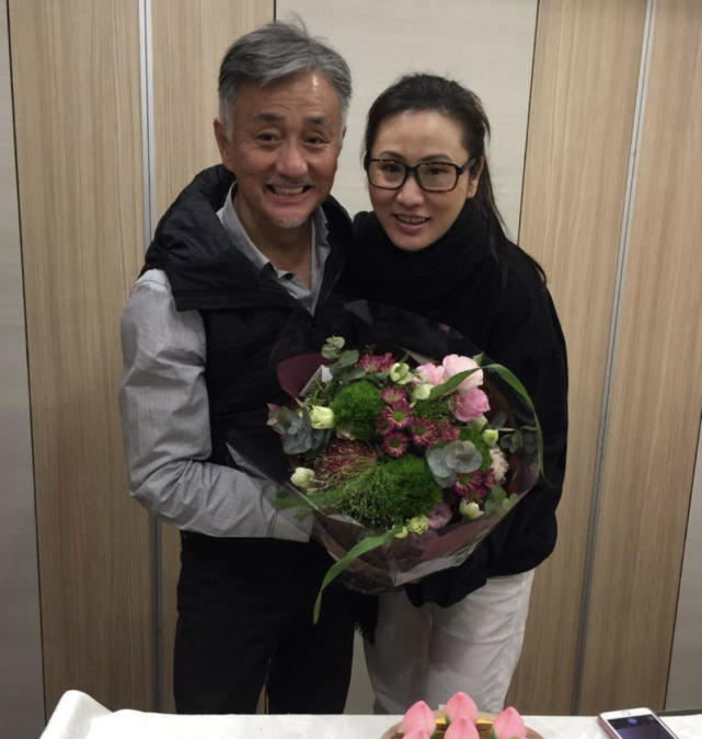 吴岱融和老婆钟淑慧在1995年时正式结为夫妻,婚后育有一个儿子吴政樺