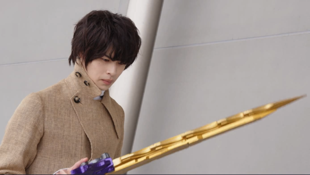 假面骑士圣刃:尤里成为光剑,仅仅只是自己的选择吗?小看流苏了_腾讯新