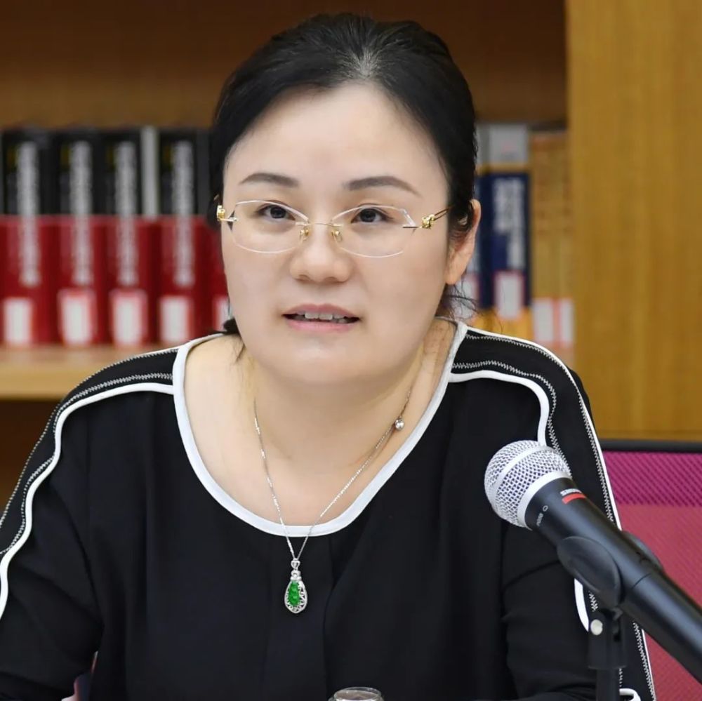 上海市人民检察院第二分院第三检察部副主任吴菊萍由于我国在金融