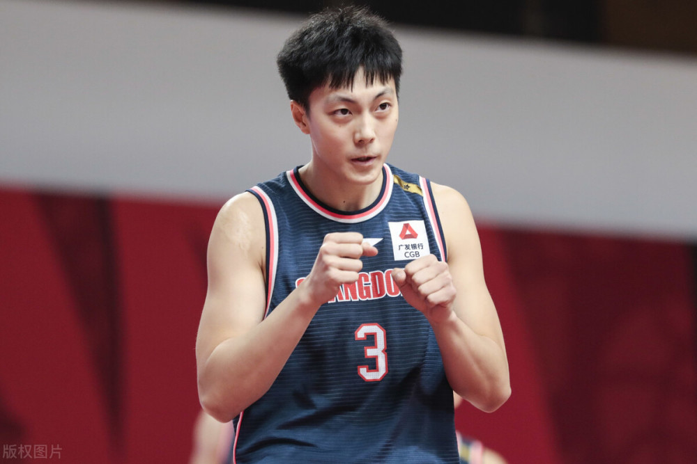 胡明轩 CBA本土最强的5大后卫！胡明轩等3人占据前3，辽宁双核心垫底？