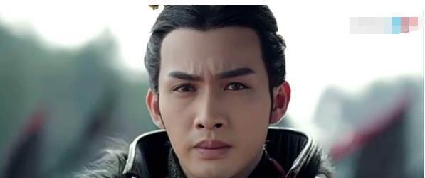 嘉行太子爷!两部剧同时上线,演技尴尬到飞起,杨幂景甜都带不动