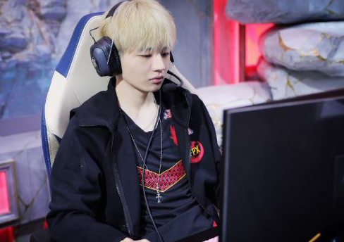 请停止私生行为!fpx官博回应:刘青松无大碍,粉丝请勿影响选手