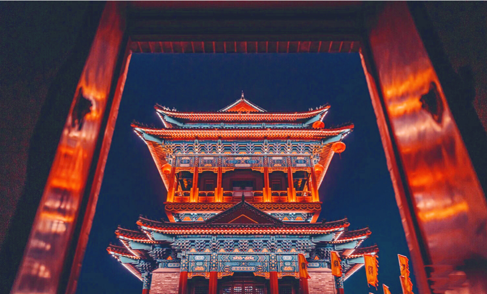 厉害了,皇家驿站!夜游玩出新高度!