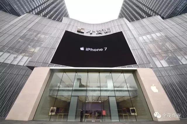 后来就有了开头提到的2019年10月金茂览秀城上海招商发布会.