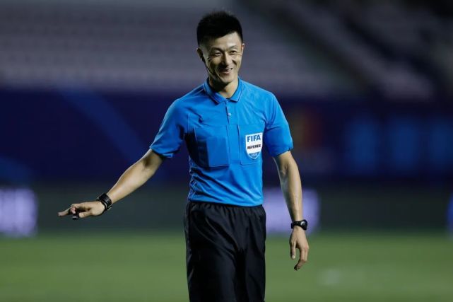 傅明 傅明执法奥运会，泰山球迷庆幸没有执法中超，争议判决记忆犹新。