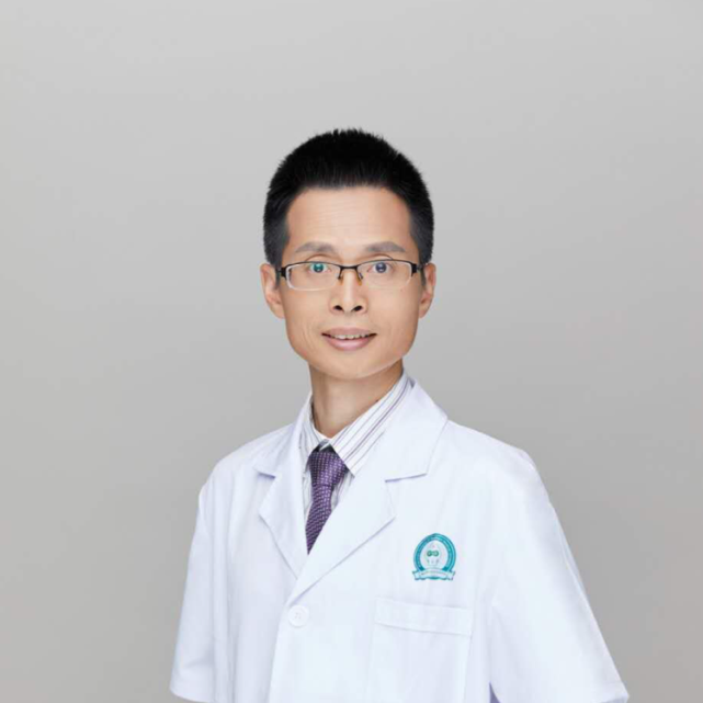 仲明25周年榜样巡礼丨 钟建文:确认过眼神,是与死神抢生命的人