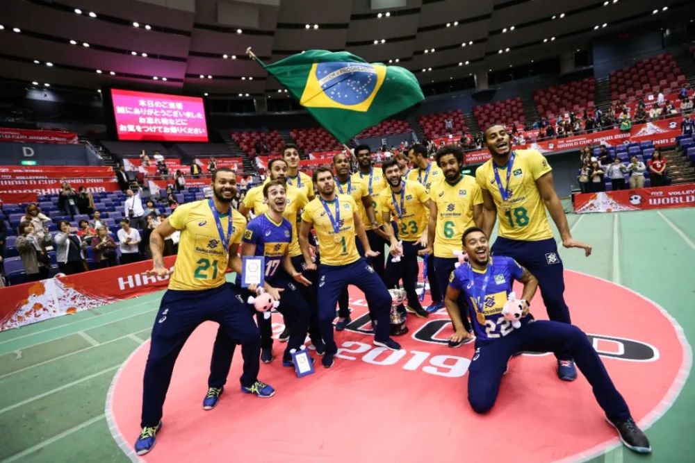 在东京奥运会开赛前,巴西男排被列为夺冠大热门