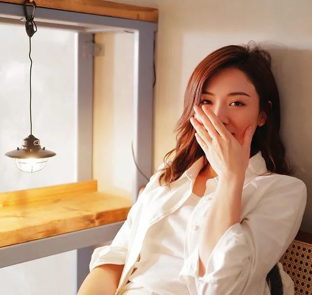 《刑侦日记》人气急升!王敏奕晒新照仙气散发,被赞非常靓女