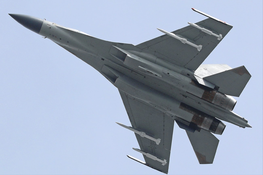 pl-15导弹所拥有的双向数据链,一方面可以兼容单向数据链的所有内容