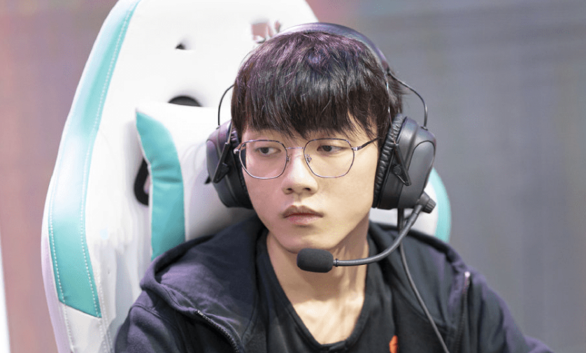 哭宝对阵uniboyrng冲击三连胜tes预言家迎来首秀