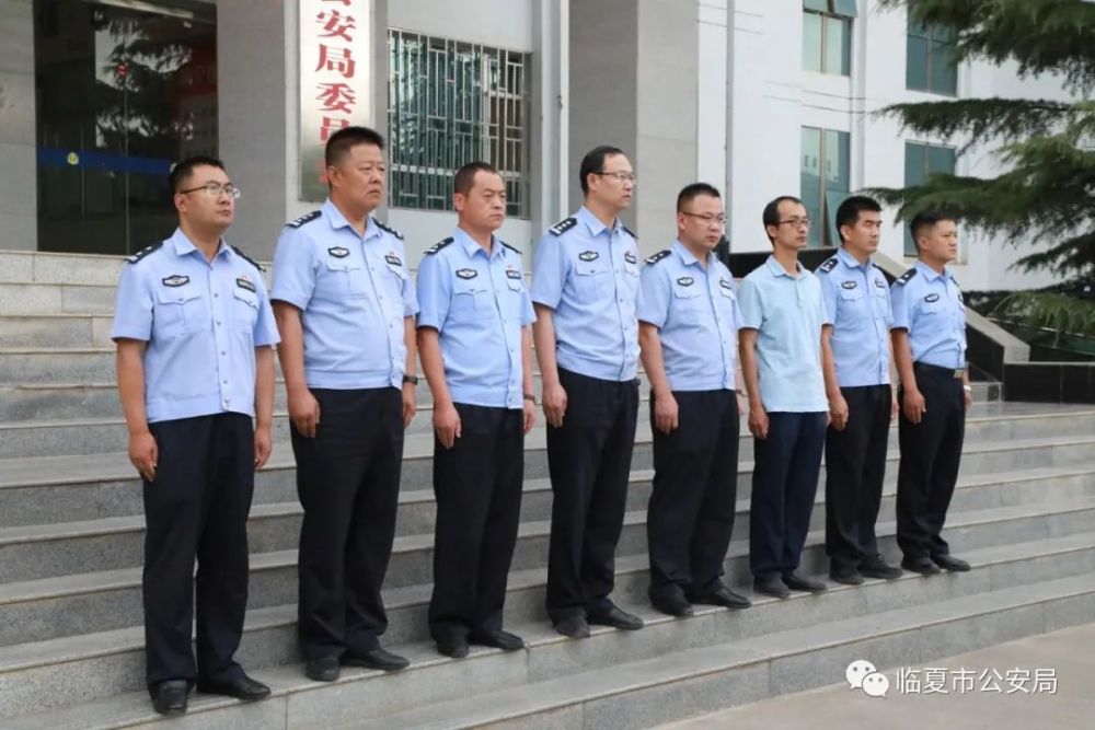 临夏市公安局举行警用车辆配发仪式