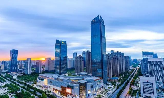 长沙gdp_中二线城市2021年上半年GDP战绩:宁波大涨、长沙低于青岛无锡