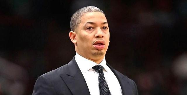 伦纳德 赛季报销！缺席9-12个月！NBA代价最大的“以退为进”诞生了