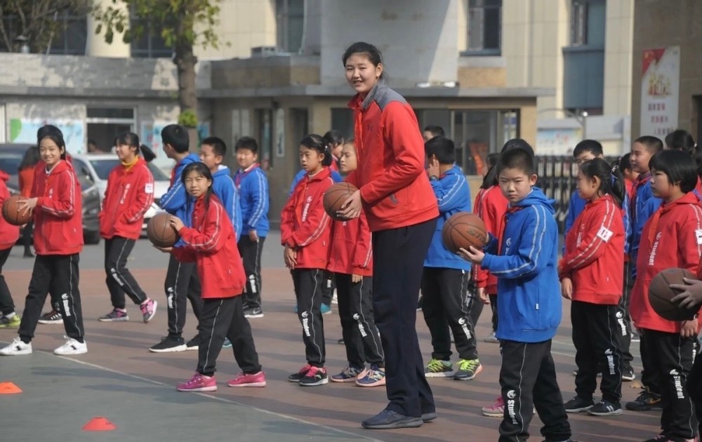 <b>张子宇的移动感觉，未来有很大机会成为中国女篮的中流砥柱</b>