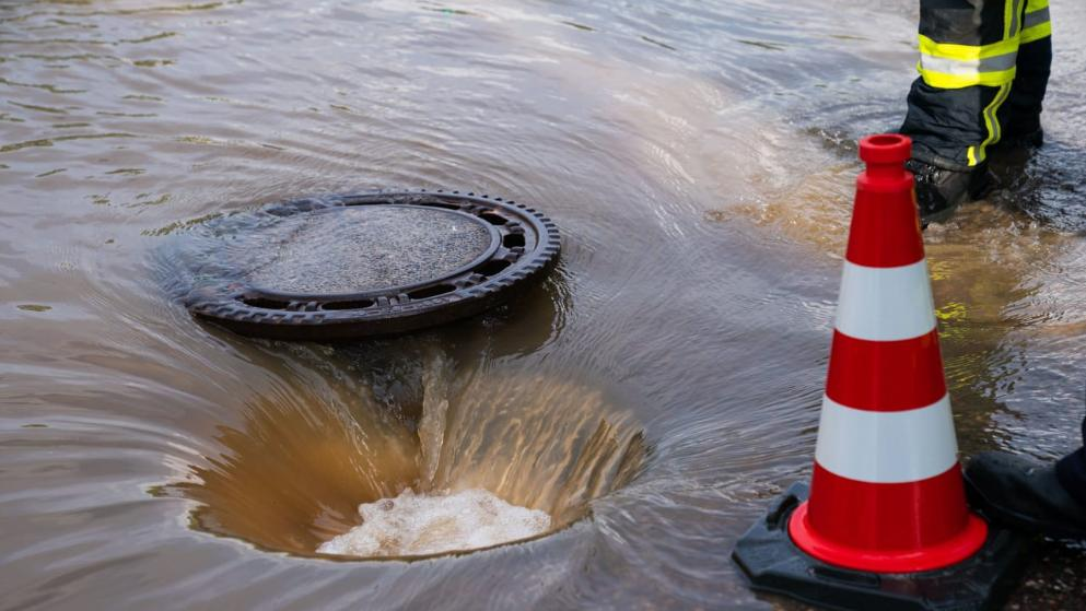 半个德国被淹极端天气导致德国多地发布灾害紧急警告