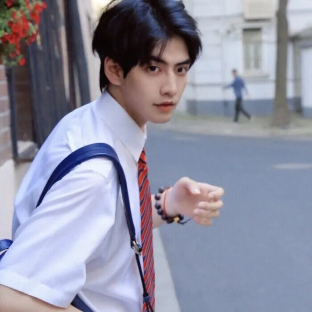 男生头像超酷男头冷傲风