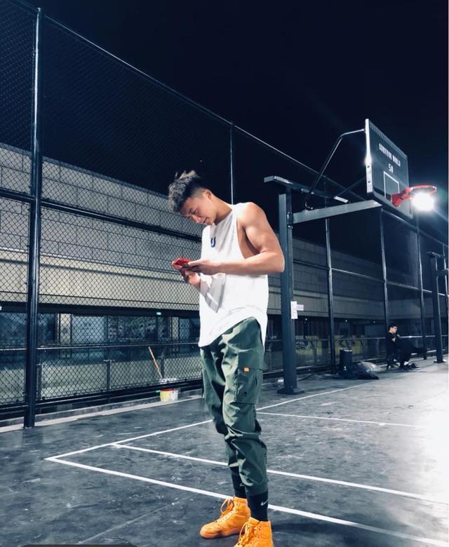 身高190公分的篮球体育生,大长腿太吸睛