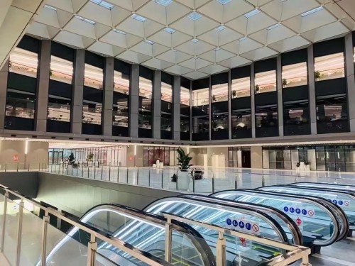 中国结编织完成成都京东西南总部大楼投入使用