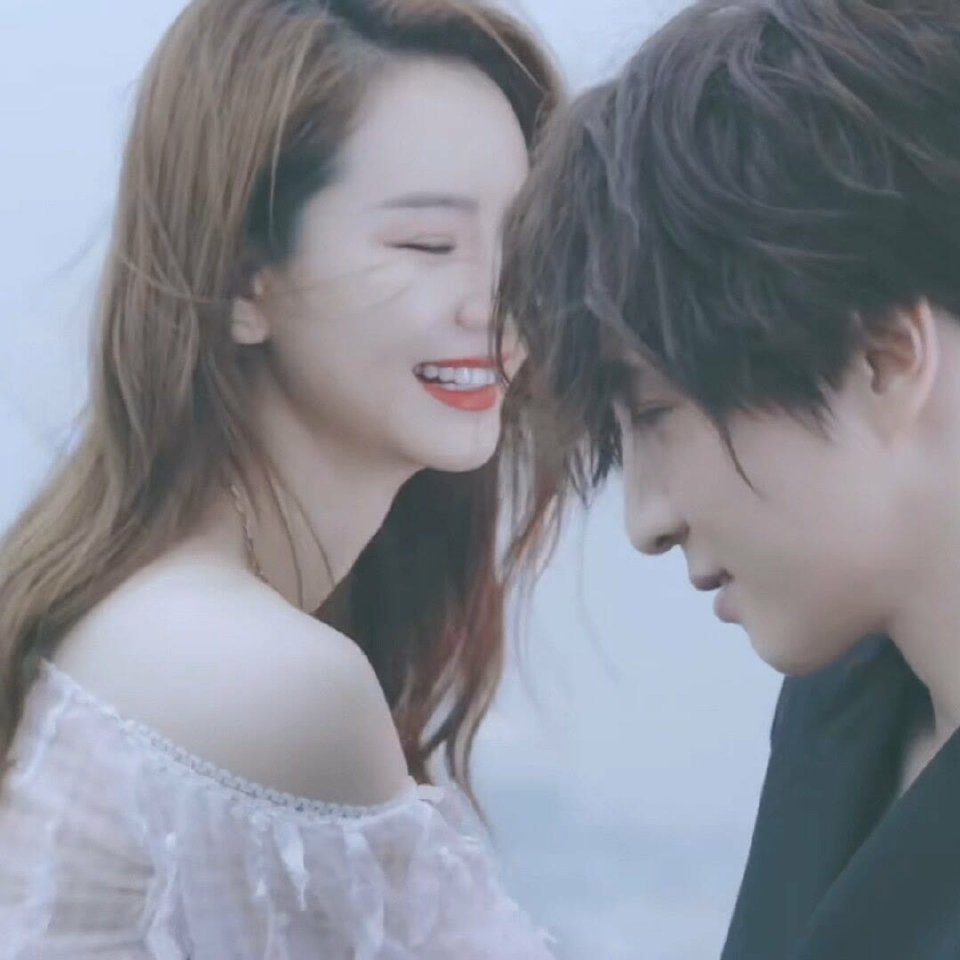 薛之谦情头壁纸不温不火配不上他的努力大红大紫又怕他受伤