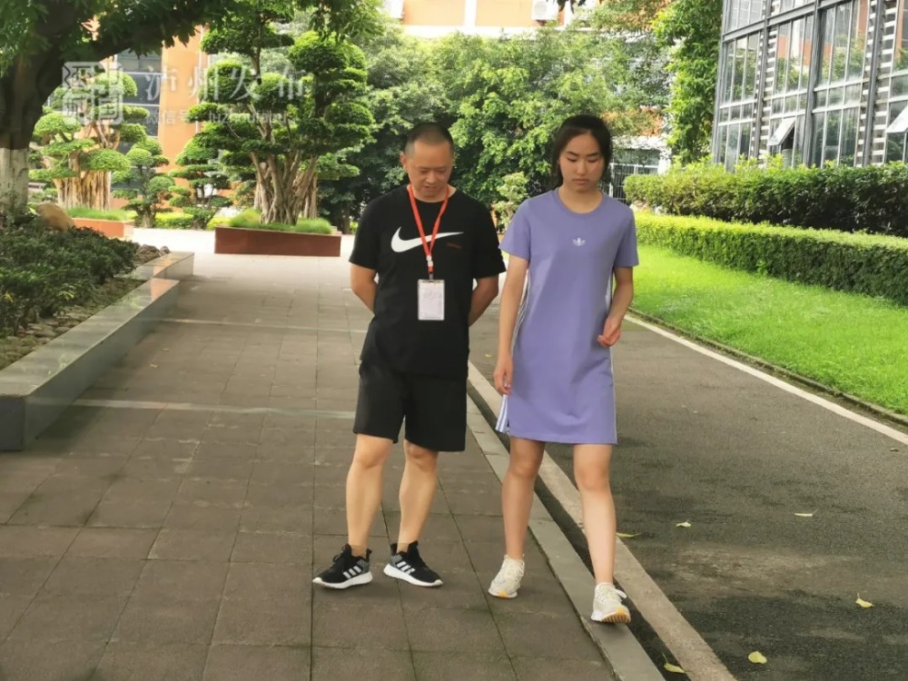 四川考生张诗语614分没有选985高校录取结果出炉家长很满意