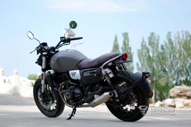 带妹快乐机,带汉笑不出,试驾赛科龙2021款re3