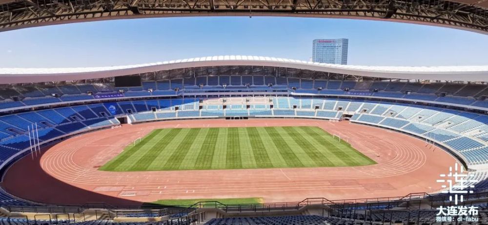 大连体育中心塑胶跑道免费向市民开放