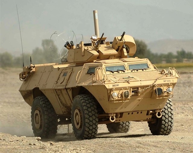 美国m1117安全装甲车比悍马更靠谱的装甲车