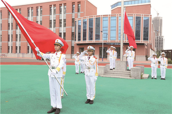 市第五中学校一年七班 李茜:八女投江哈尔滨市实验学校六年七班 吴玥