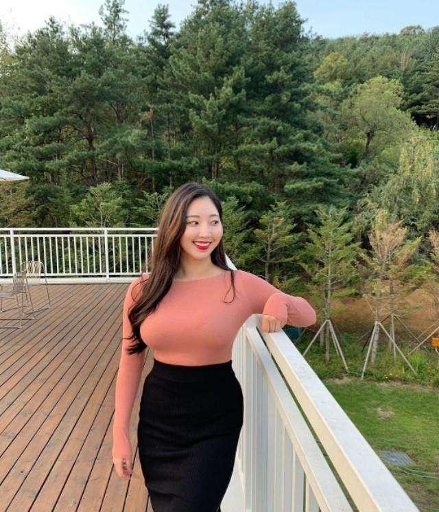 韩国美女朴善宇,健身从不为减肥,身材丰腴厚实更惹人爱