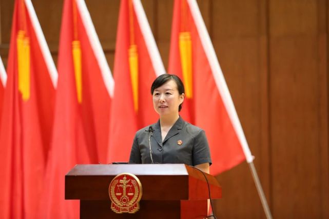 榜样力量|李芬:法律除了威严,还有脉脉温情