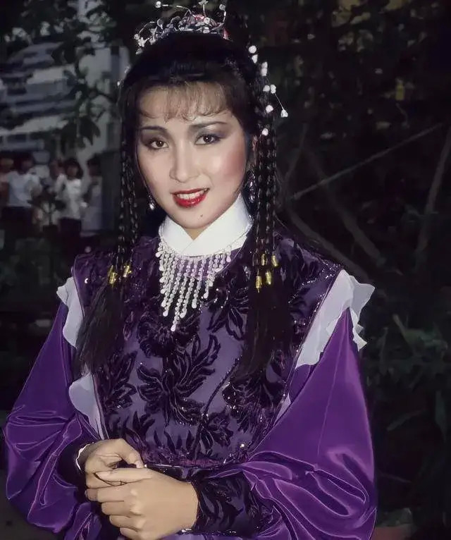 tvb御用妈妈陈秀珠未婚生子过了20年儿子生父至今成谜