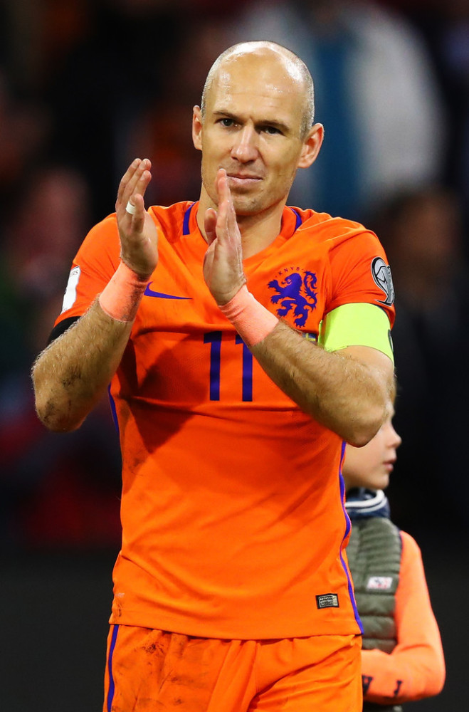 37岁罗本复出1年后,宣布再次退役!生涯豪夺37冠,为荷兰出战6届大赛