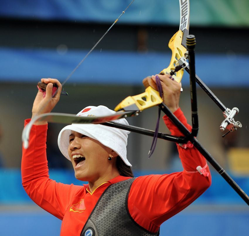 前奥运会射箭冠军张娟娟做客冠军直播间好心态才能打破神话