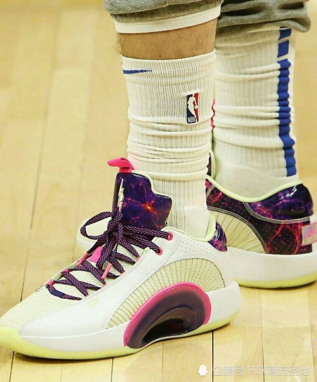 东契奇个人专属战靴!aj35白紫配色开箱