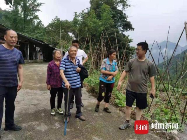 暴雨来临前 四川绵竹转移群众1032人