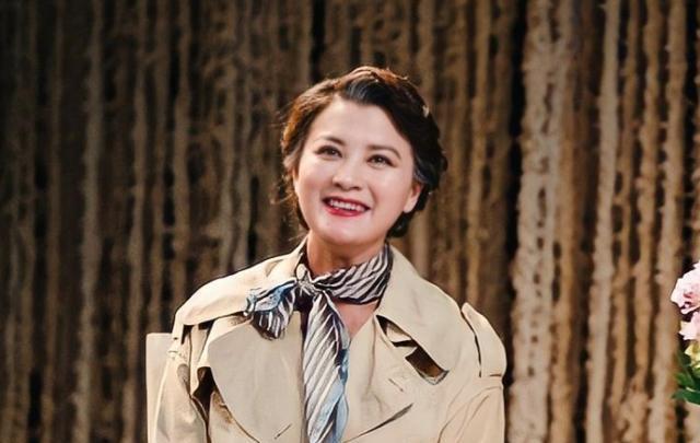 与李嘉欣撞脸,合作陈道明后走红,可新剧却被吐槽为"最胖公主"