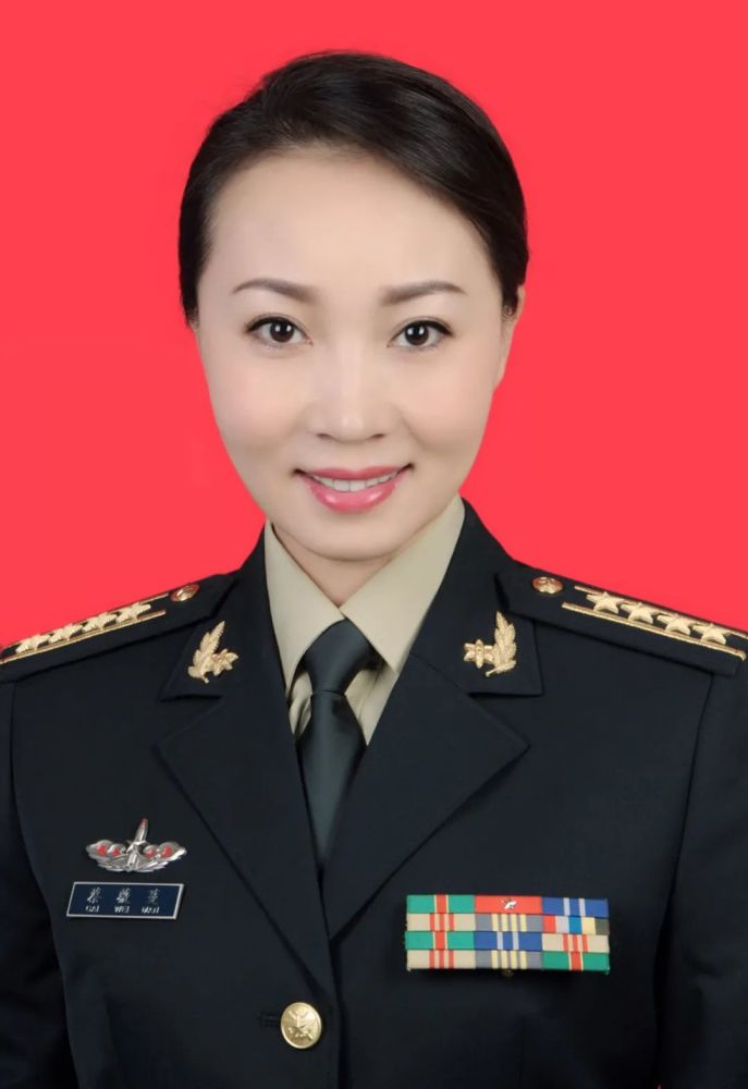 以及三十多位三届陕北十大民歌手王二妮,杜朋朋,郭涛,周澎陕北优秀民
