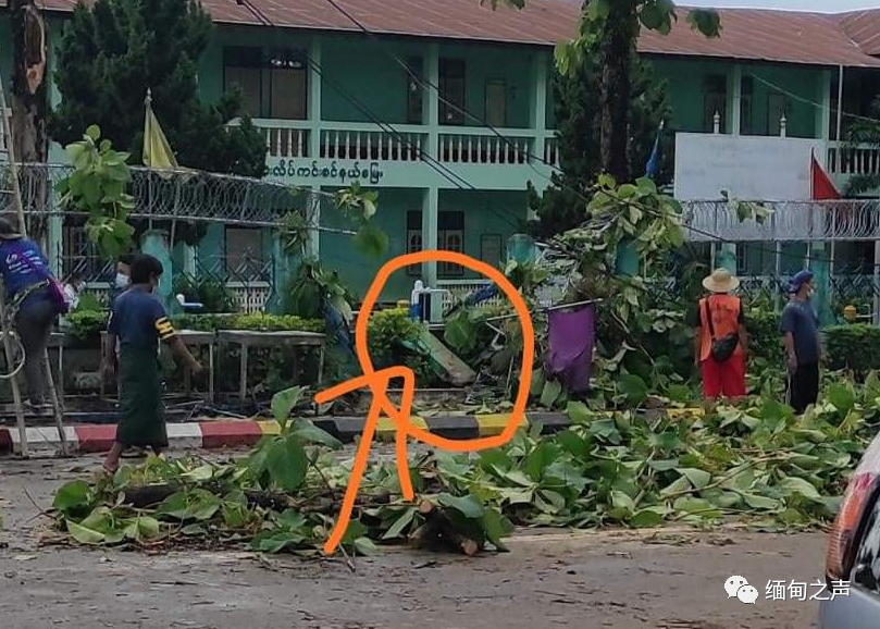 缅甸边境大其力遭遇暴雨强风袭击，多地树木围墙倒塌腾讯新闻 3122