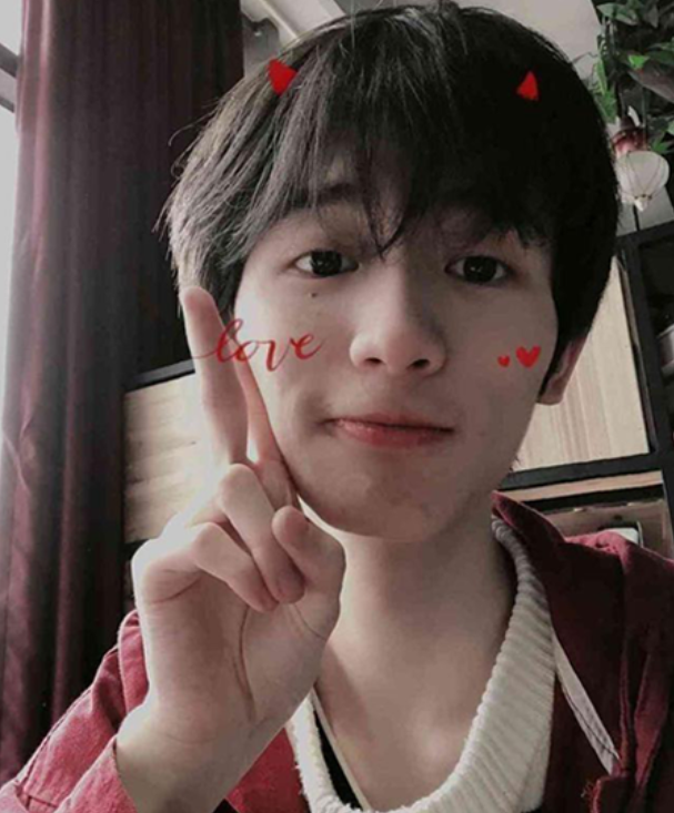 主播李知恩吃鸡id辱骂女性引起女玩家不满半夜紧急道歉