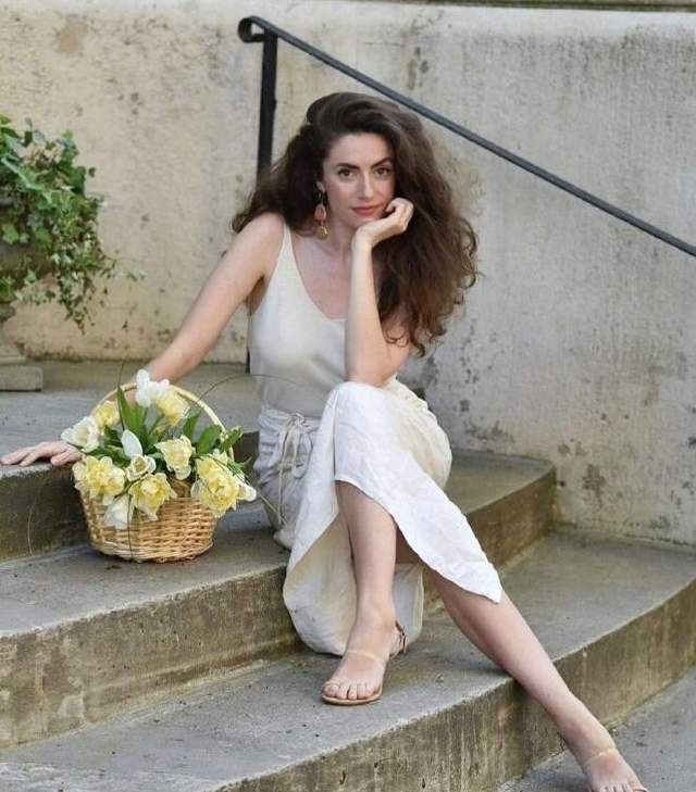 一头慵懒的卷发博主leanneansar风情万种的法式复古风日常