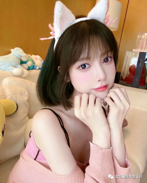 小姐姐的初恋发型依旧那么好看