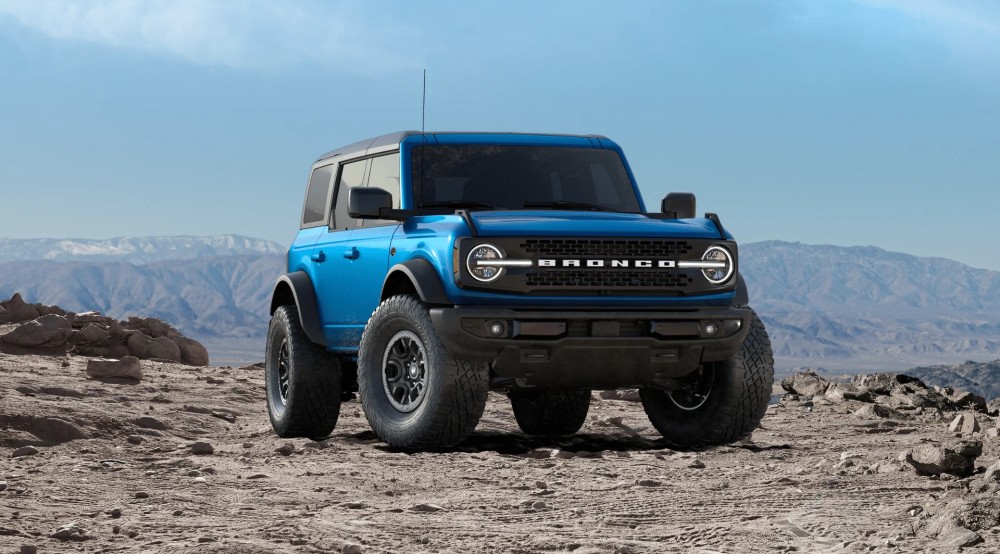 新车将有两门版或四门版,有或没有软顶,目前迅猛龙400已经在北美市场