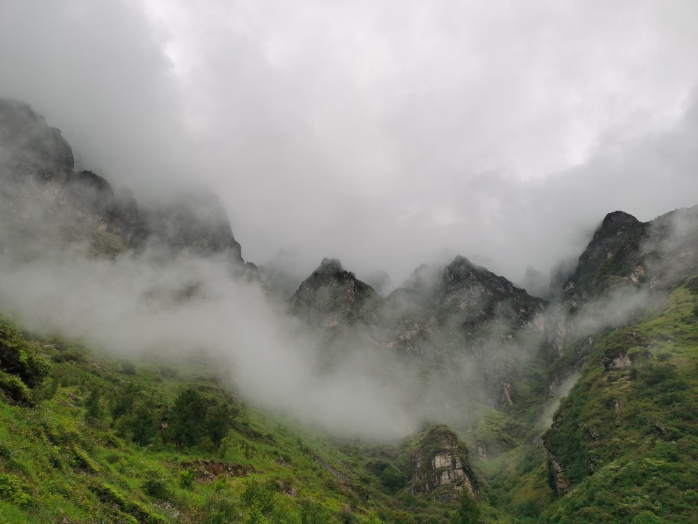 云游系列报道9东川李子沟从种开花洋芋到打造特色旅游